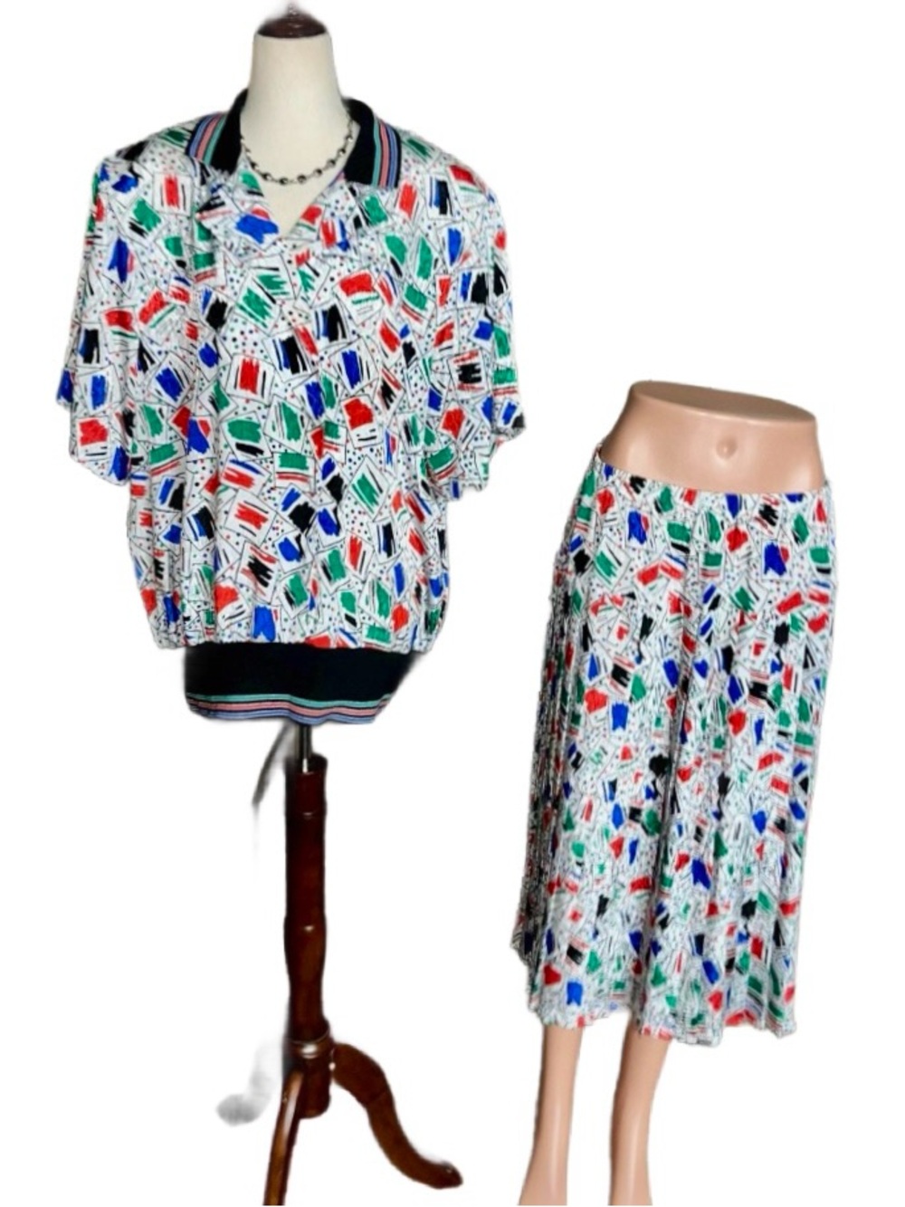 Evanna ~ Women’s X-Large ~ Vintage (80’s)  ~ Retro ~ USA ~ Multi-Colors ~ Dress